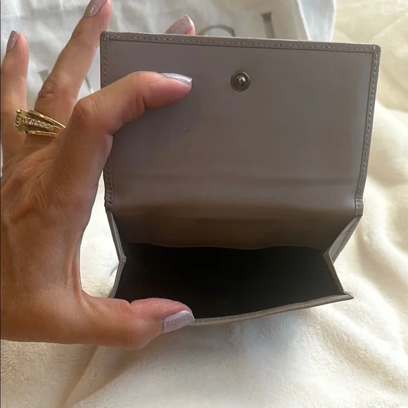 Gucci canvas lavender compact Wallet - Picture 7 of 11